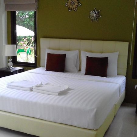 Phuket Sirinapha Resort Nai Yang Beach Exteriér fotografie