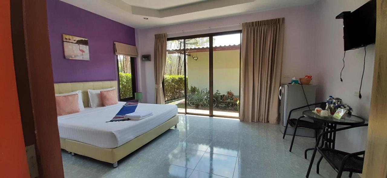 Phuket Sirinapha Resort Nai Yang Beach Exteriér fotografie